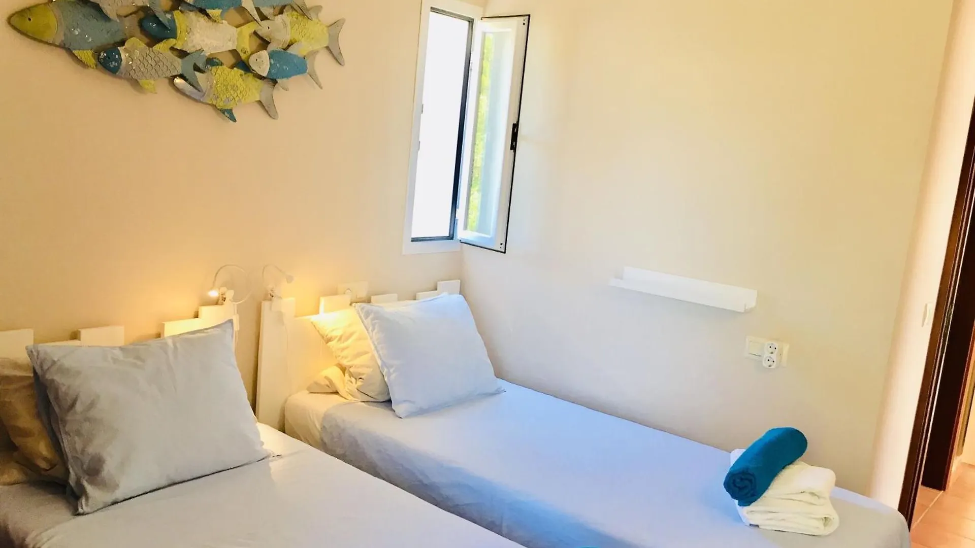 Strandvilla Beach And Ocean In Son Serra De Marina Spanien